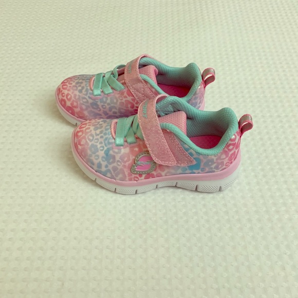skechers infant size 7
